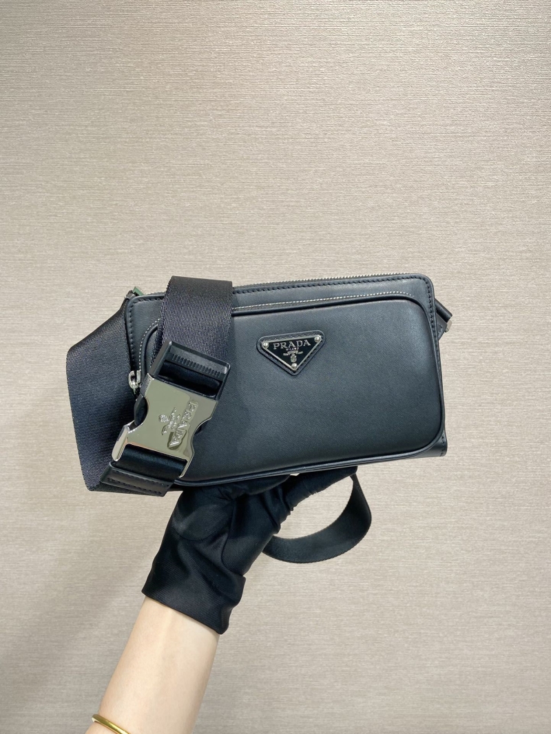 Pra*a waist chest packs